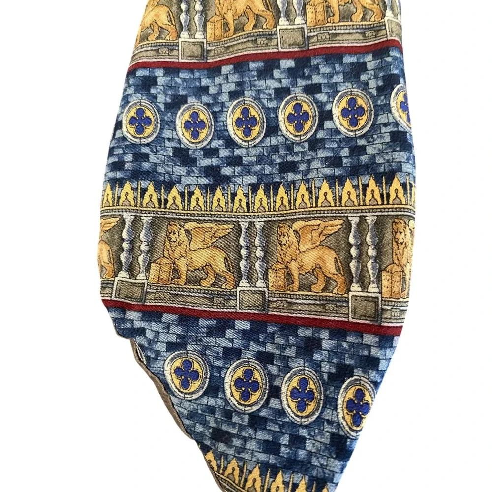 UNICEF‎ Mens Silk Tie Blue Gold Winged Lion Doge's Palace Architecture USA Made